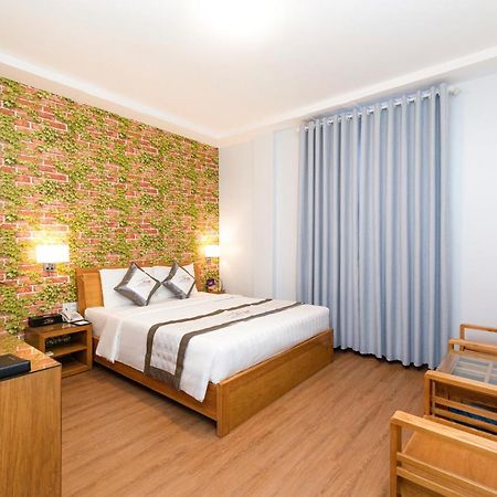 RedDoorz Yen Nam Hotel Hoang Van Thu Ho-Chi-Minh-Stadt Exterior foto